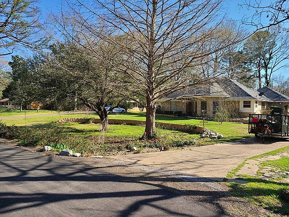 2nd image of 15542 Martha Carol Ln