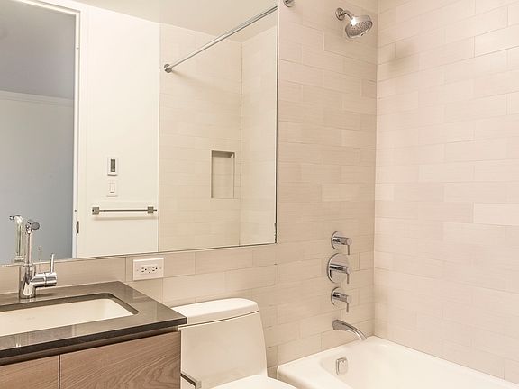 4th image of 201 E 86th St APT 28H