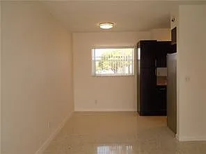 270 NE 40th St #26 — Photo 4