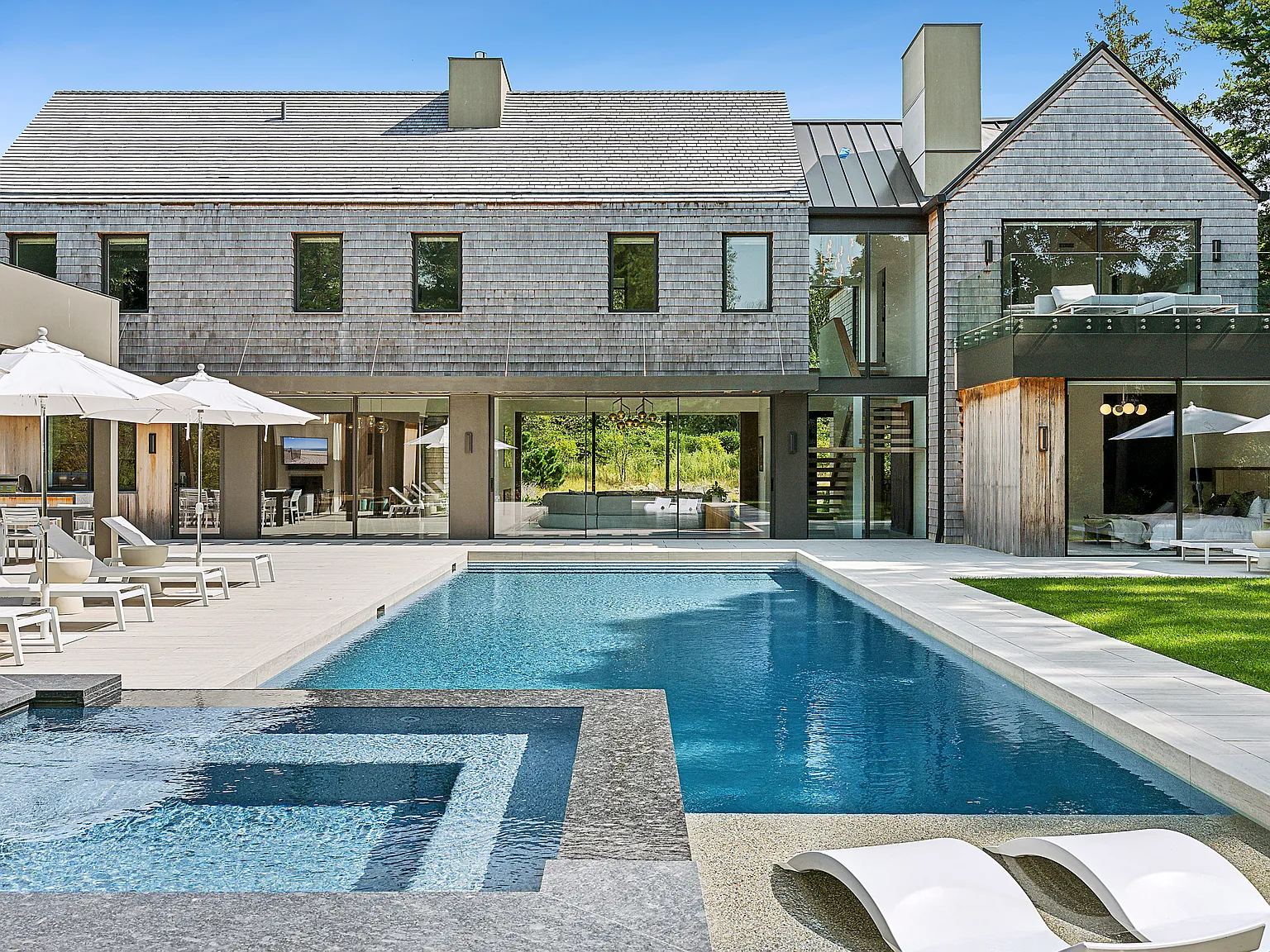 New Modern by Perello Design & Build — Photo 1