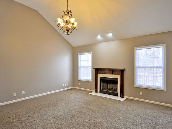 5th image of 3291 S Senseney Cir