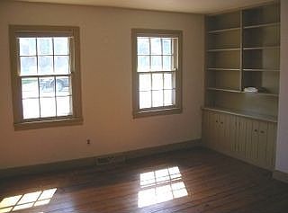 2nd image of 203 Chestnut St