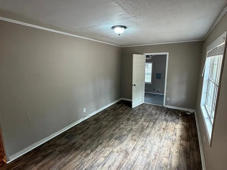 121 Sage St — Photo 3