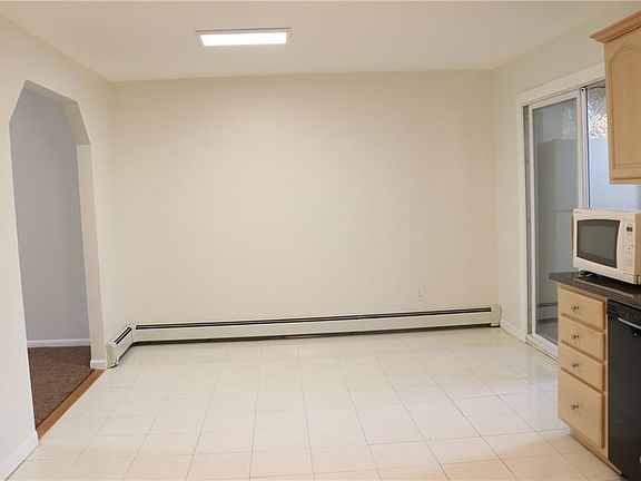 4th image of 125 Washington Ave N