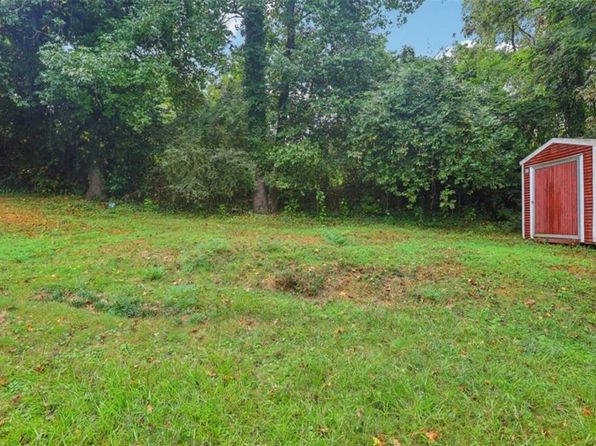 2549 Fontaine Cir, Decatur, GA 30032
