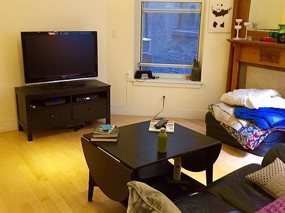 2nd image of 210 W 82nd St APT 3E