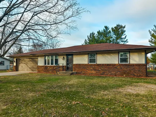 4604 Meteor Ct, Machesney Park, IL 61115