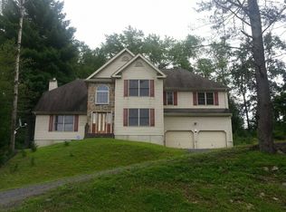 151 Pinewood Dr N, East Stroudsburg, PA