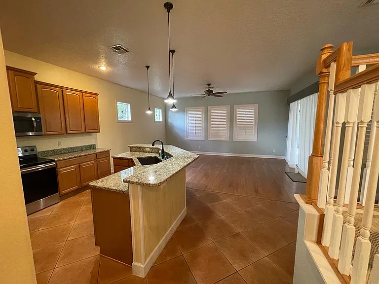 12340 Lake Valley Dr — Photo 5
