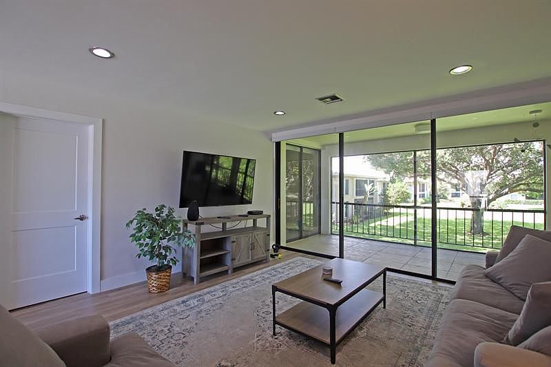 1st image of 12 SE Concourse Dr #D
