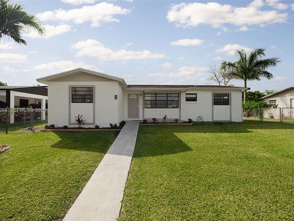 1st image of 29935 SW 143rd Ct