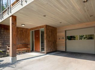 1754 Frances Walk, Bowen Island, BC V0N1G2