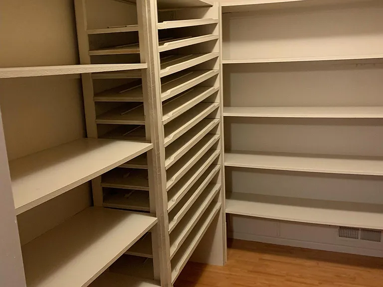Walk in Pantry