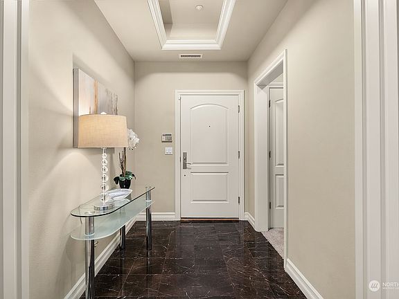 5th image of 10398 NE 17th Street #105