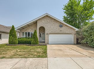 4057 Custer Ave, Lyons, IL 60534