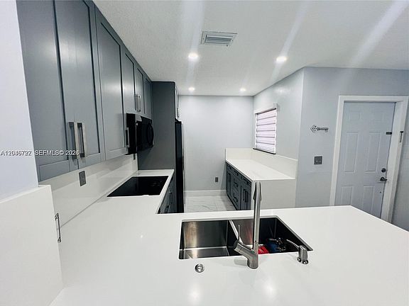 5th image of 12526 NW 11th Trl #207