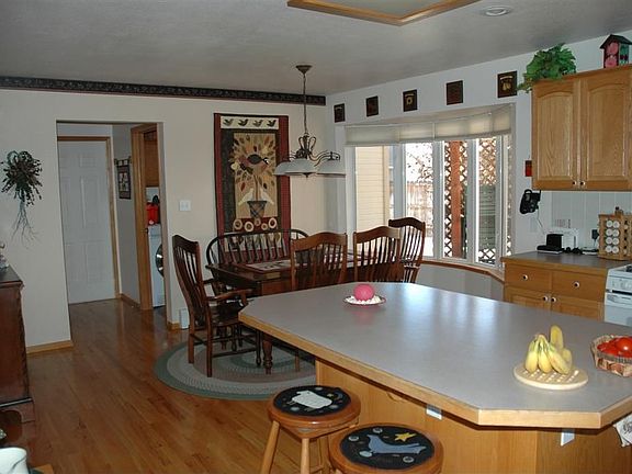 Kitchen & Nook