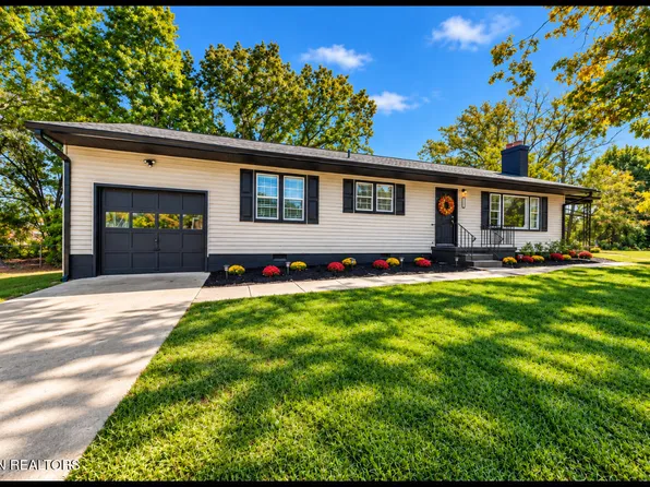 4600 E Lincoln Cir, Knoxville, TN 37918