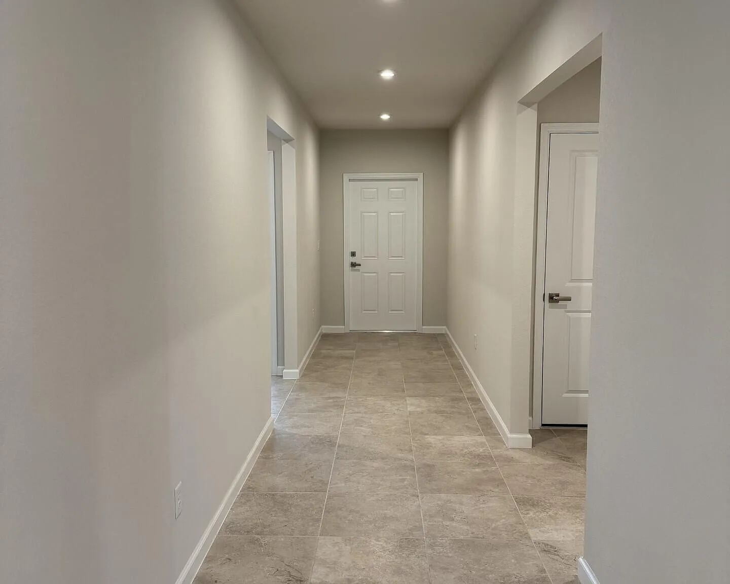 4 bed, 2.0 bath, 1850 sqft, $2,900 — Photo 3