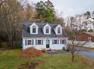 20 Cricket Ln, Concord, NH 03301