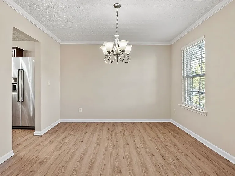 317 Franklin St — Photo 26