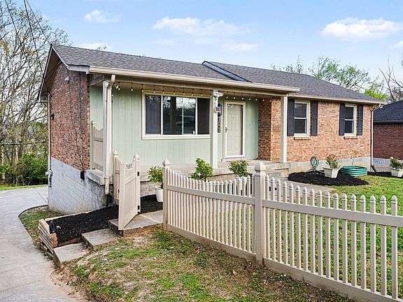 2nd image of 1601 Lethia Dr