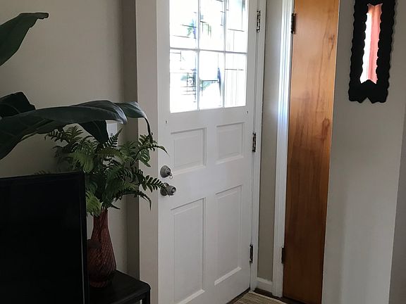 5th image of 81 Gardenwood Ln
