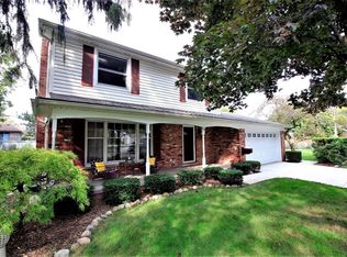 36240 Clarita St, Livonia, MI 48152