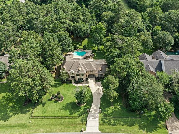 3rd image of 8918 Scenic Green Dr