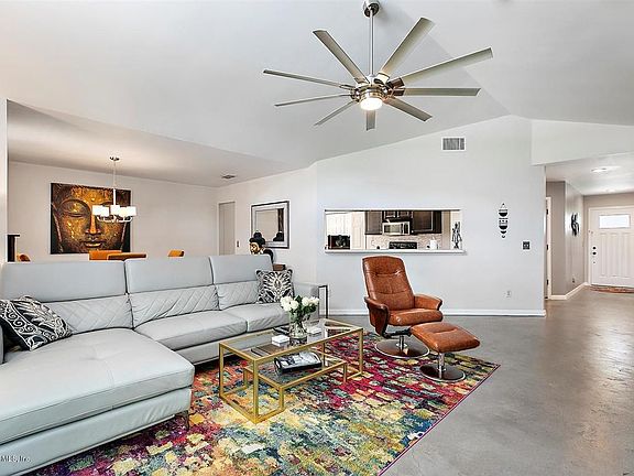 5th image of 2169 Heath Green Pl N