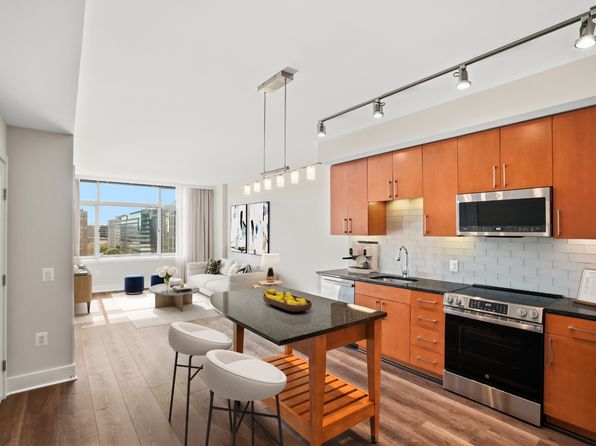 130 M St NE #Penthouse 53