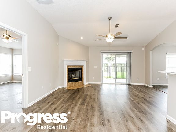 4th image of 6477 Winding Greens Dr
