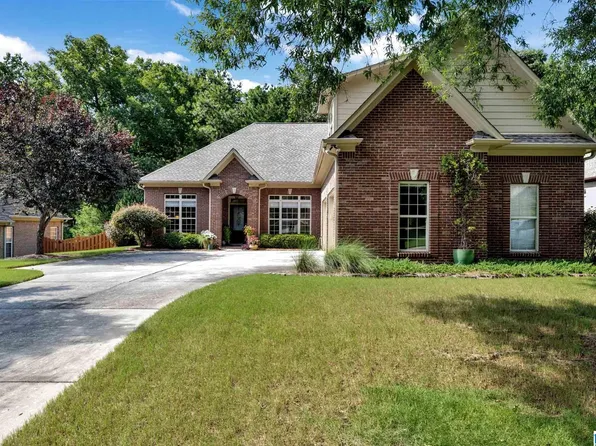 229 Park Lake Trce, Helena, AL 35080