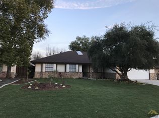 4000 Peachwood Ct, Bakersfield, CA 93309