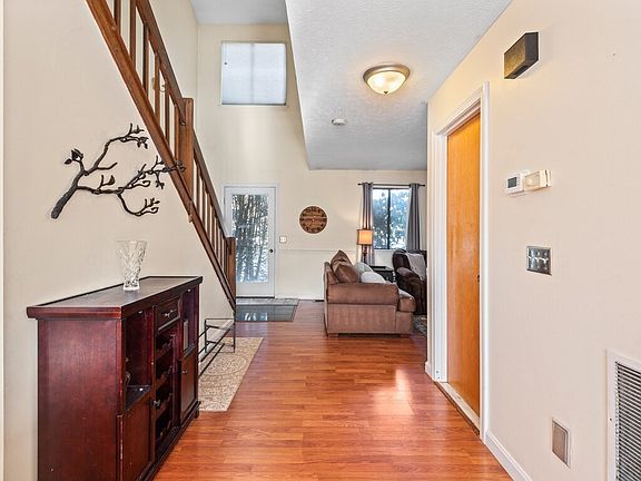 3rd image of 5 Country Club Ln #B