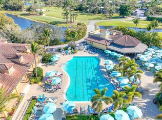6105 Dogleg Dr, Naples, FL 34113