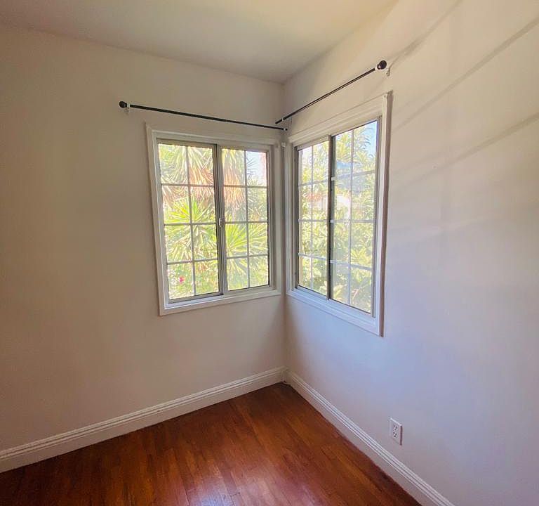 1st image of 1142 S Bedford St #4