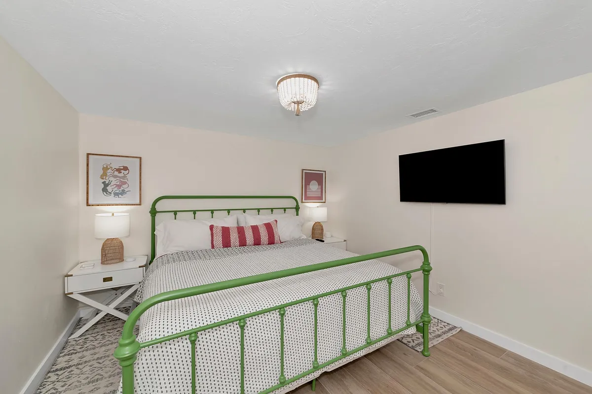 Building Photo - 1805 Ivanhoe St #1805