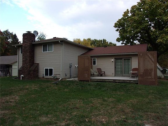 3rd image of 5726 Wheelhorse Dr