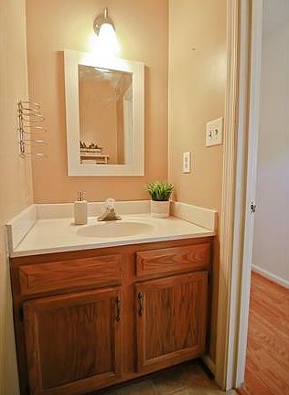 3rd image of 1657 Skiffes Creek Cir #1657