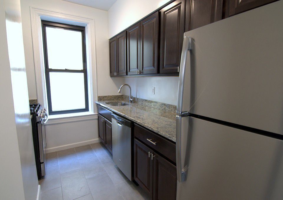 2nd image of 3925 65th St APT 4D