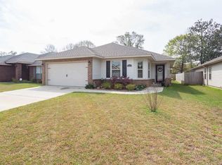 556 Edith Ln, Pensacola, FL 32534