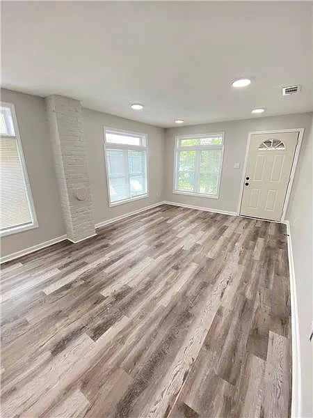 2 bed, 1285 sqft, $1,490 — Photo 4