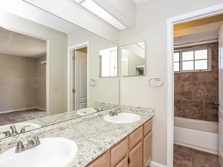 7579 Sugar Bay Ln — Photo 12