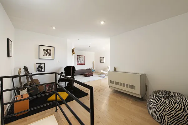 Sold by MNS | media 7