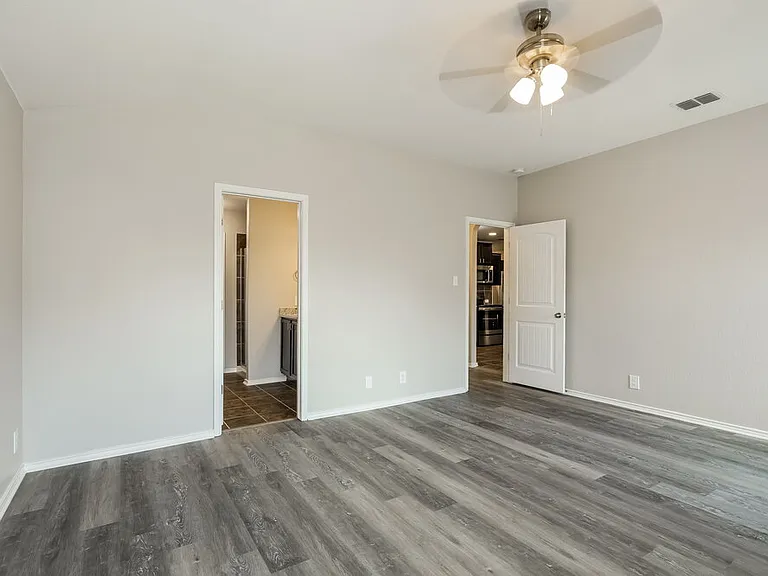 8903 Bowen Br — Photo 10