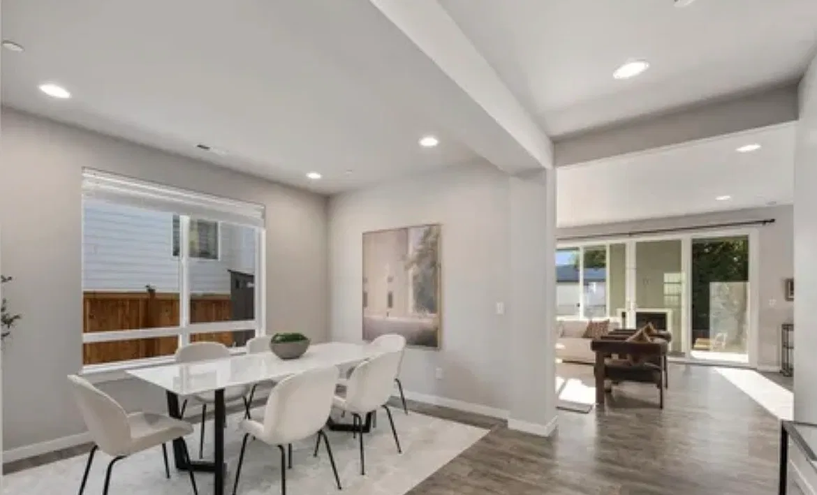 5 bed, 2858 sqft, $4,200 — Photo 3