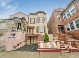 516 14th St, Union City, NJ 07087