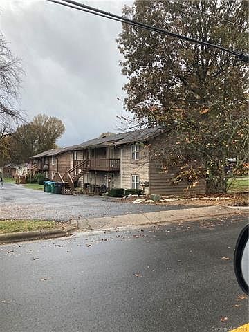 2nd image of 301 E Garden St