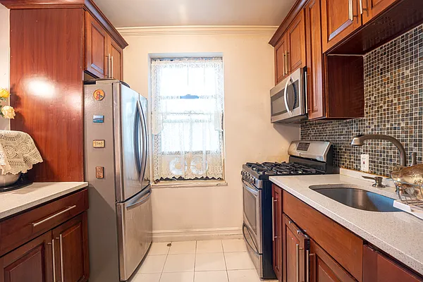 Sold by NY Space Finders Inc. | media 5